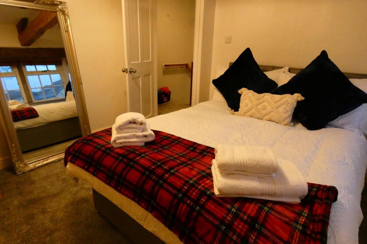 Redfearn Cottage Apperley Bridge Екстериор снимка