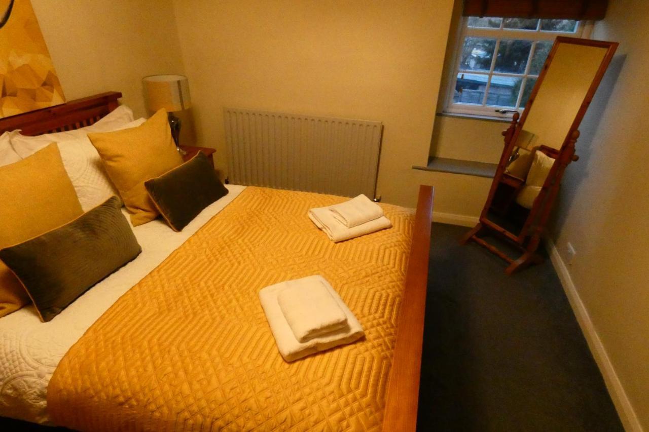 Redfearn Cottage Apperley Bridge Екстериор снимка