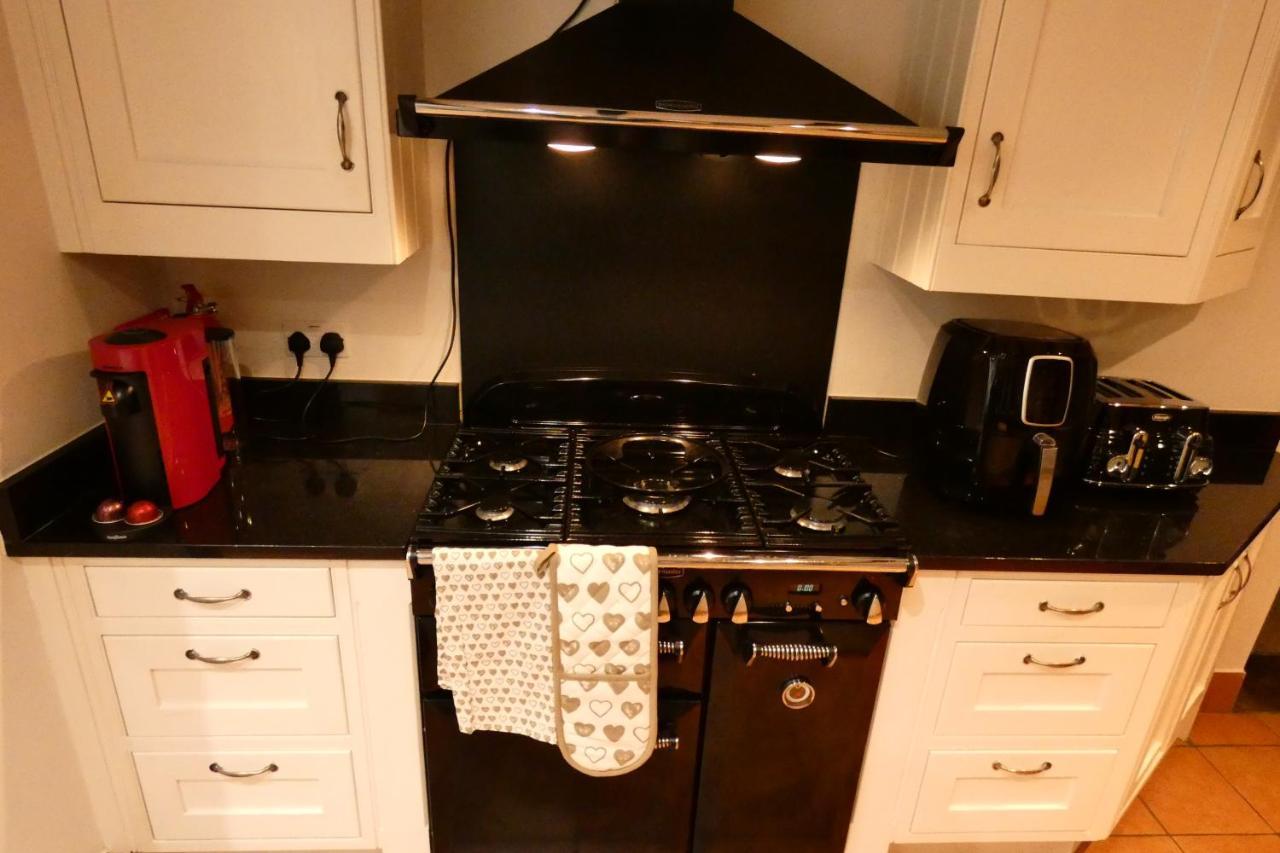 Redfearn Cottage Apperley Bridge Екстериор снимка