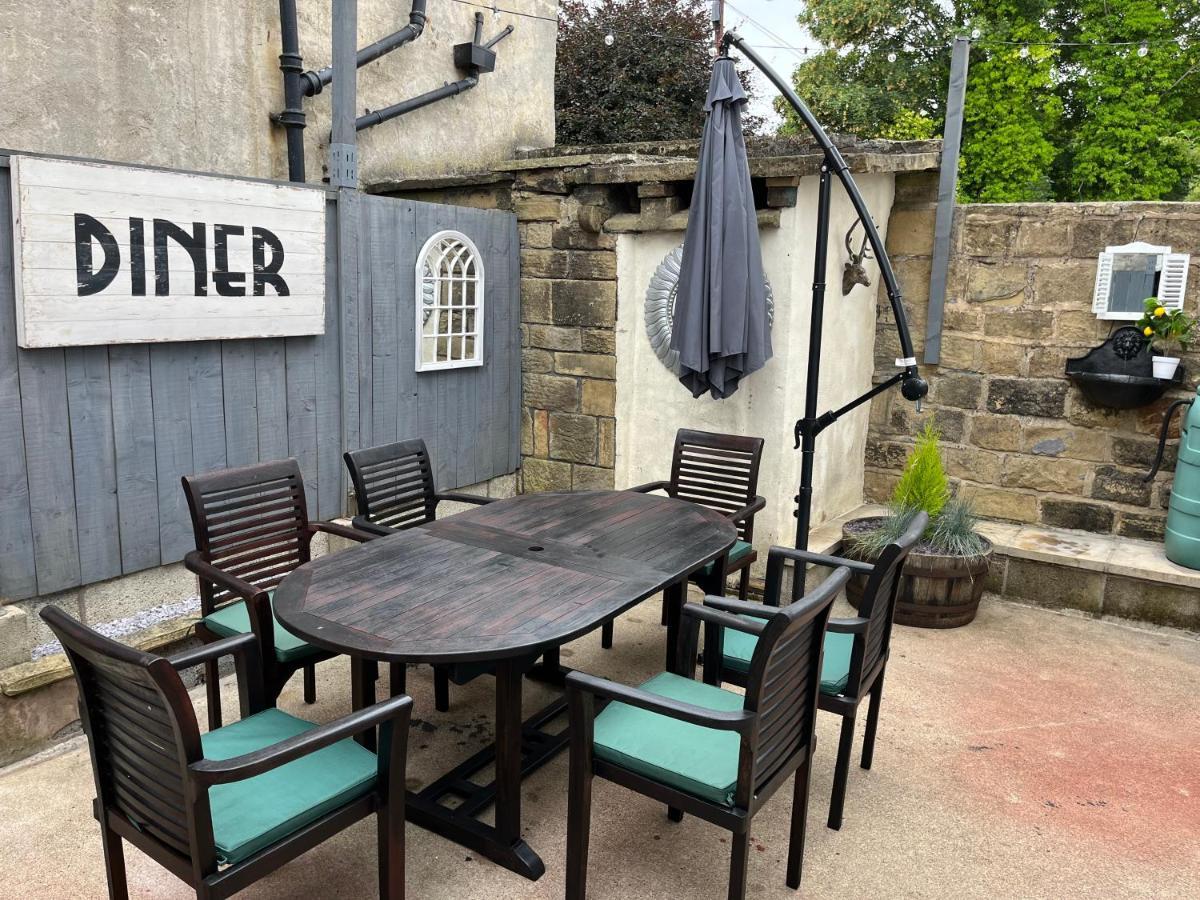 Redfearn Cottage Apperley Bridge Екстериор снимка